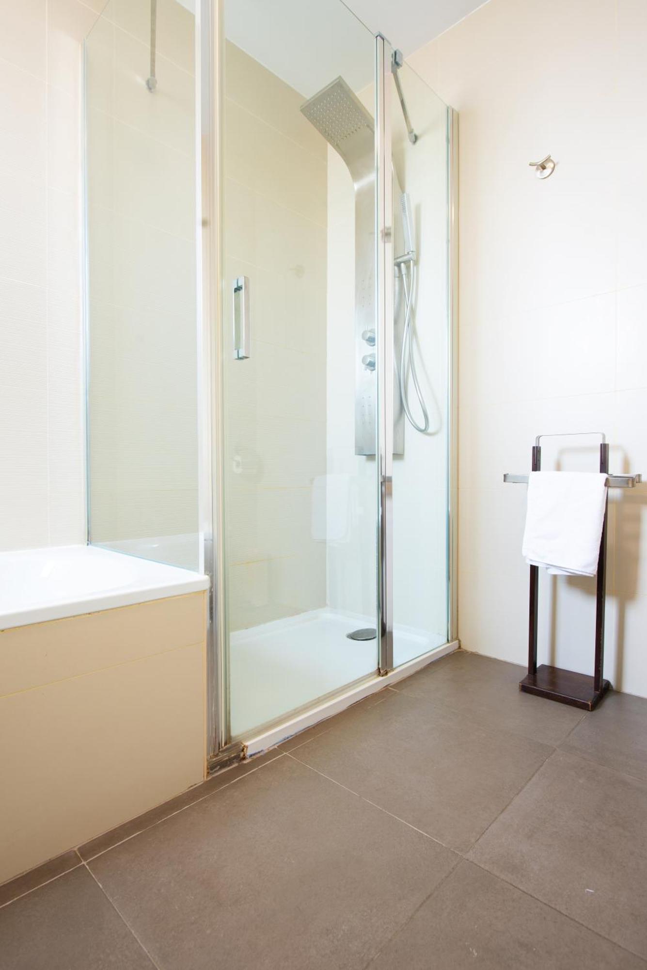 Apartamento Suite Home Los Alamos Torremolinos Exterior foto